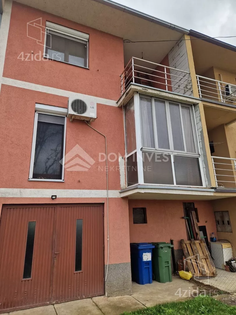 Četvoroiposoban stan | 4zida