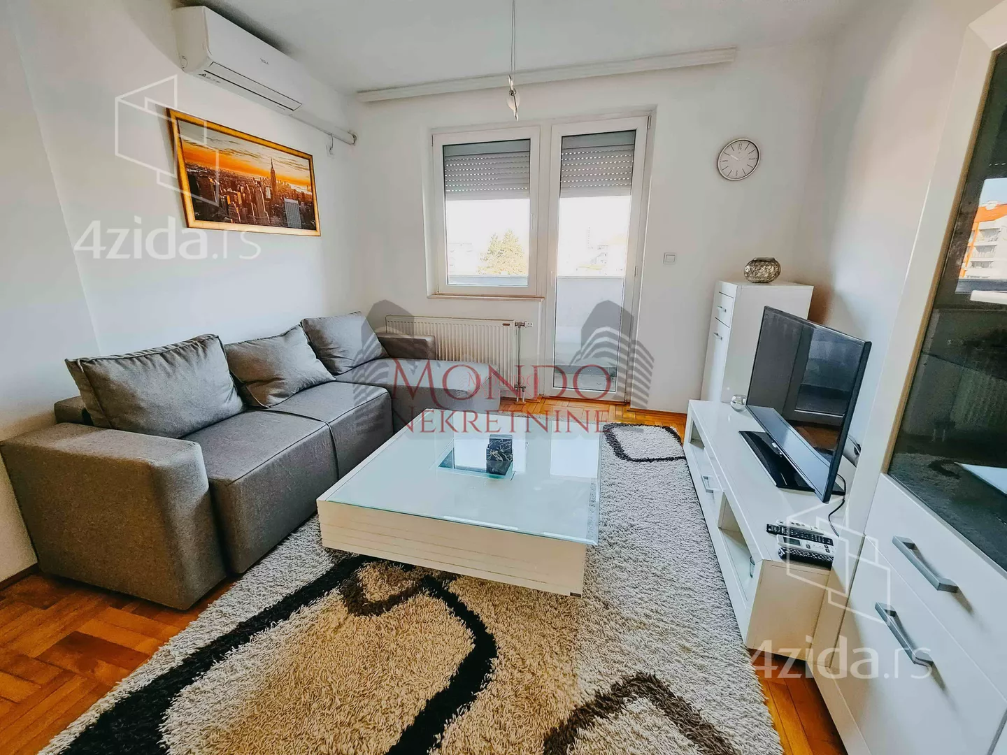 Dvoiposoban stan | 4zida