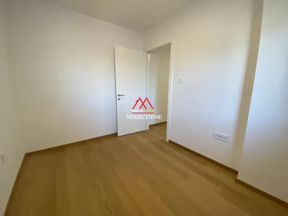 Pavla Papa | 4zida.rs