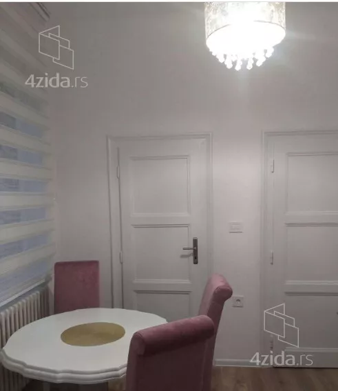 Četvoroiposoban stan | 4zida