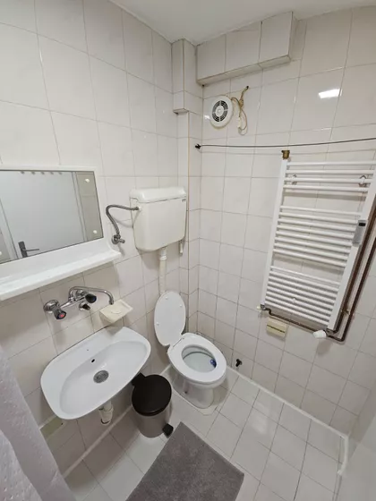 Albanske Golgote 4B | 4zida.rs