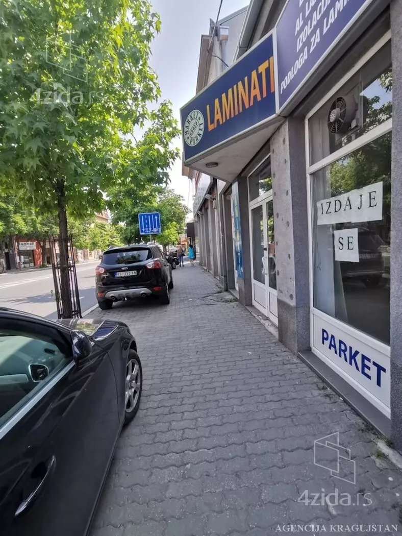 Poslovni prostor | 4zida