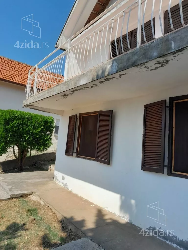 5-etažna kuća | 4zida