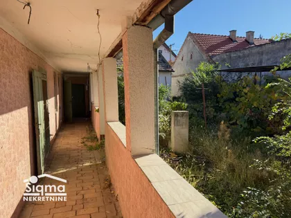 Karađorđev Trg | 4zida.rs