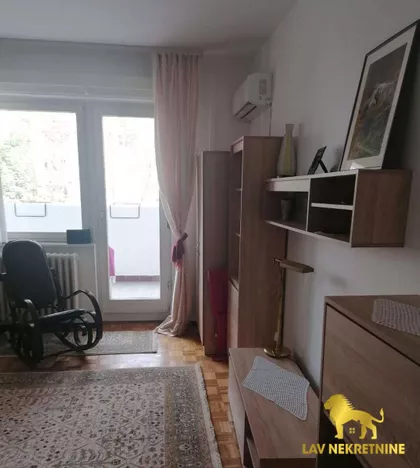 BRAĆE POPOVIĆ | 4zida.rs