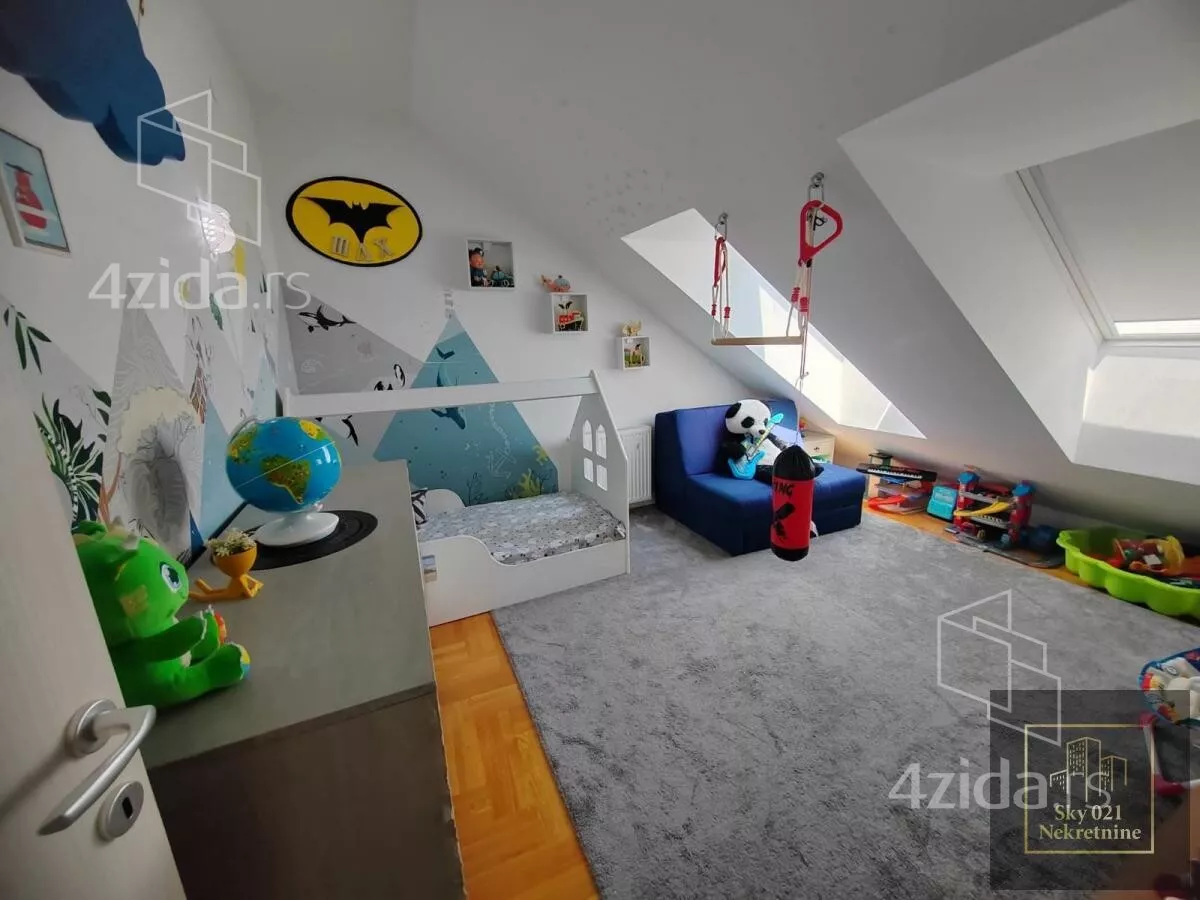 Četvorosoban stan | 4zida