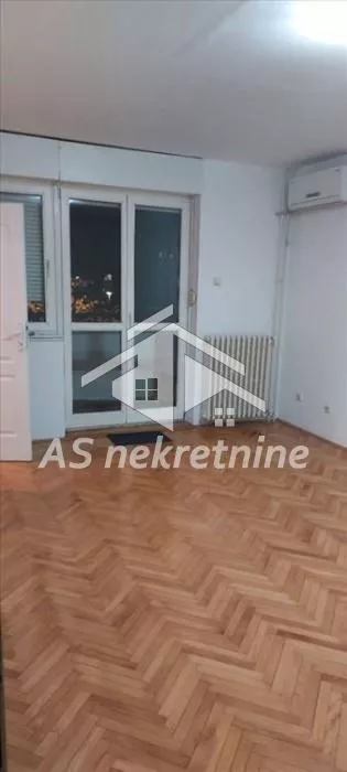 Crveni Krst Vračar | 4zida.rs