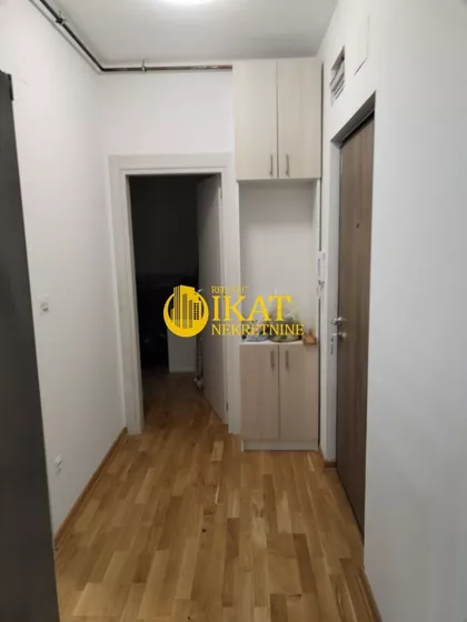Karađorđeva | 4zida.rs
