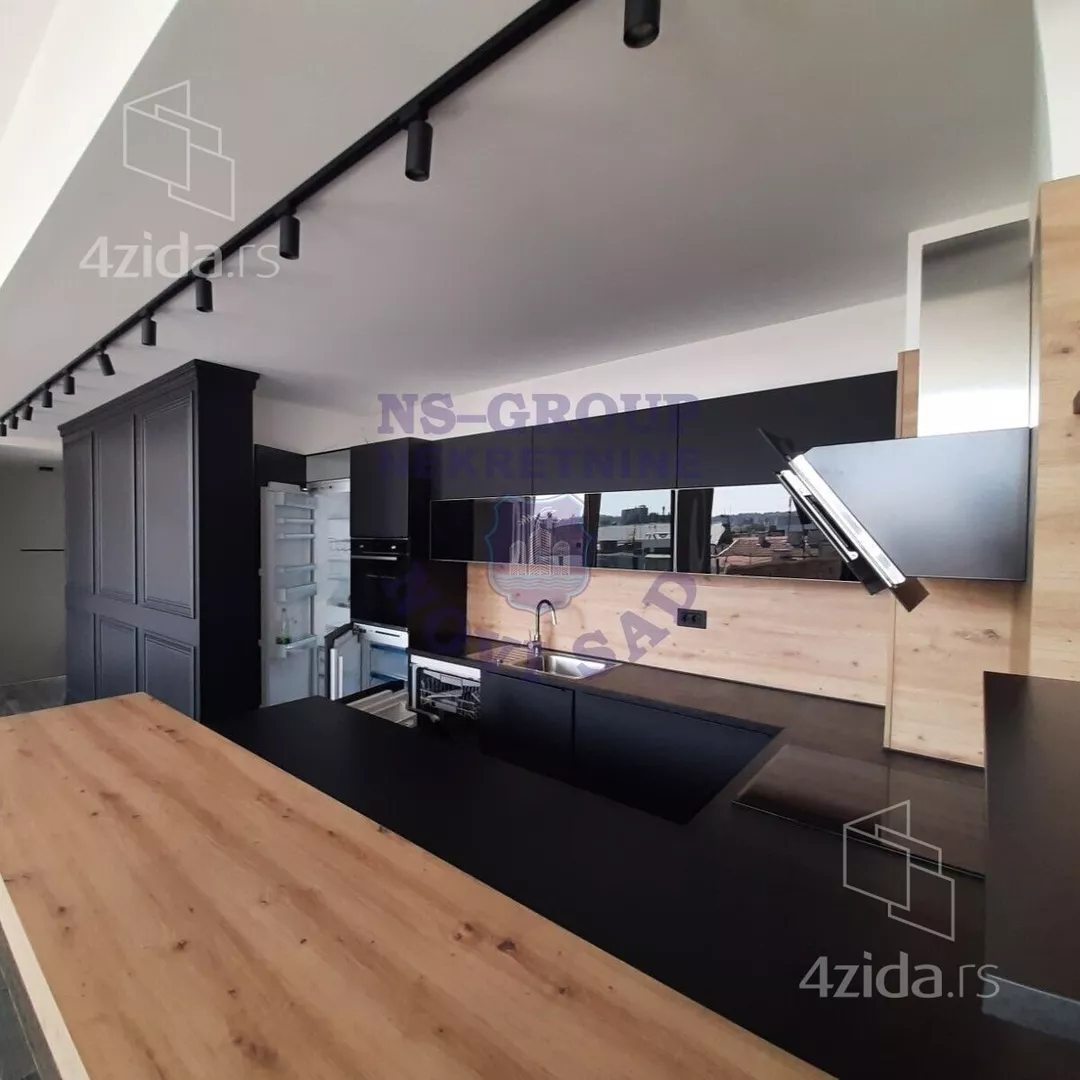 Petosoban stan | 4zida