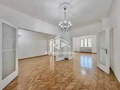 Trg Nikole Pašića | 4zida.rs