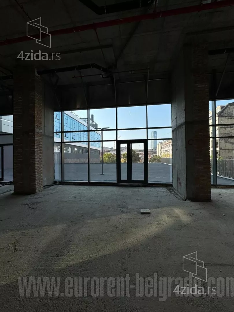 Poslovni prostor | 4zida