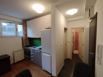 Luke Vojvodića | 4zida.rs