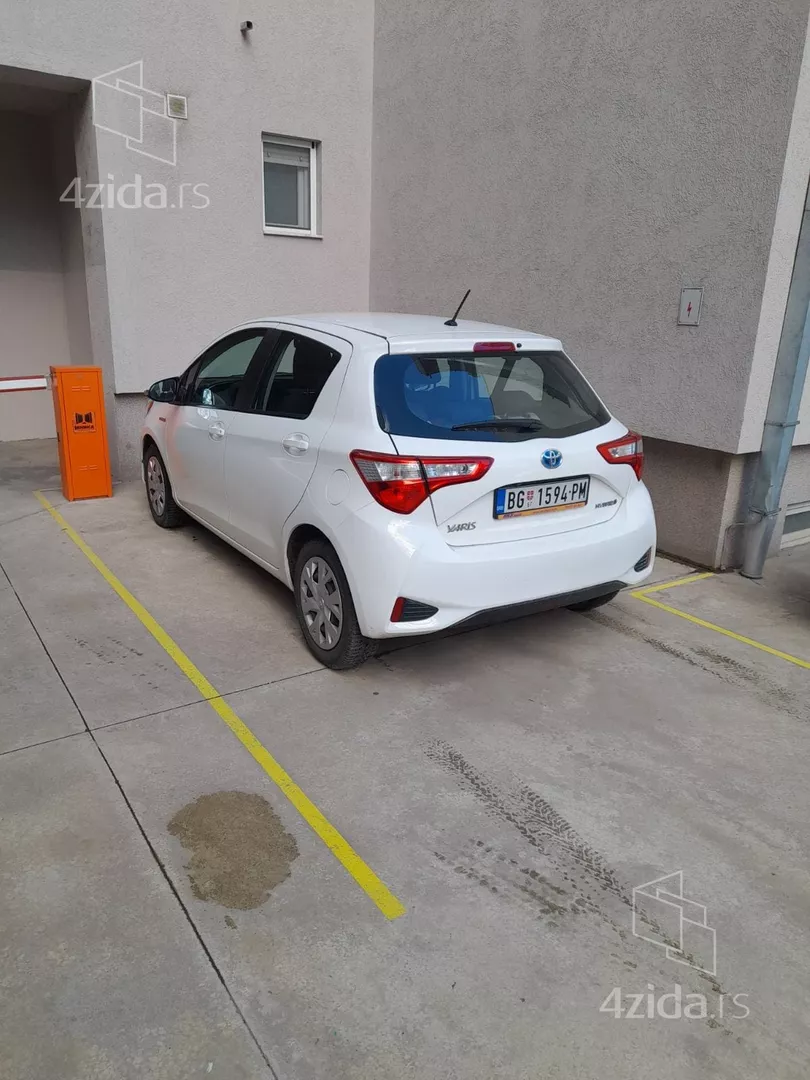 Parking | 4zida