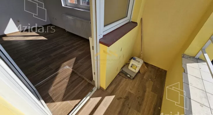 Četvoroiposoban stan | 4zida