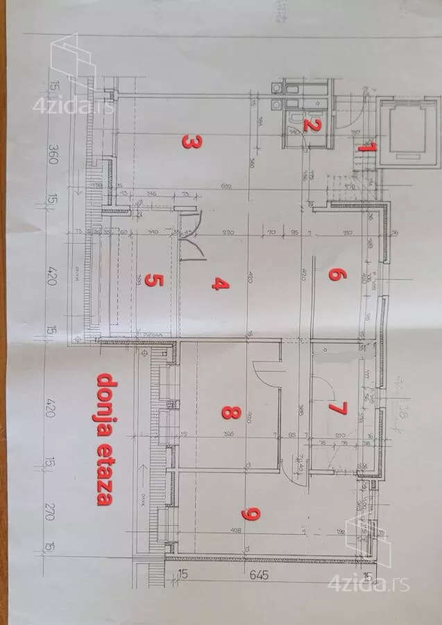 Četvoroiposoban stan | 4zida