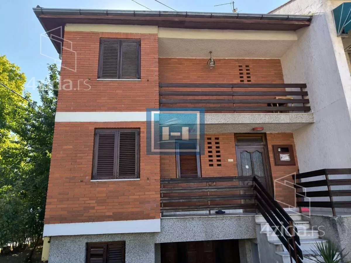 Kuća | 4zida