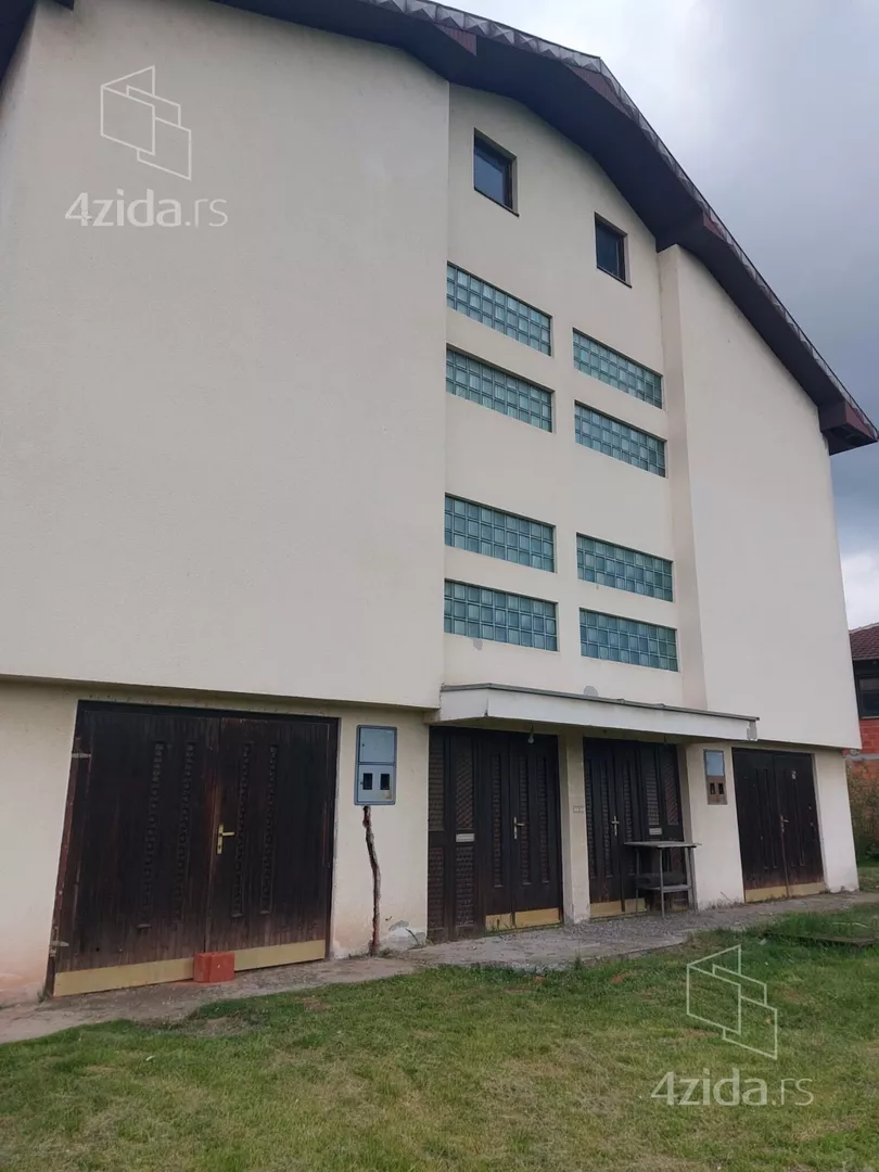 3-etažna kuća | 4zida