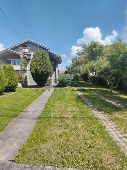Gornjomilanovačka | 4zida.rs
