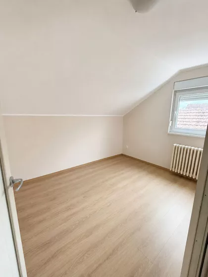 Kralja Radoslava 149B | 4zida.rs