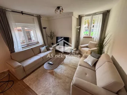 Slavujev Venac | 4zida.rs