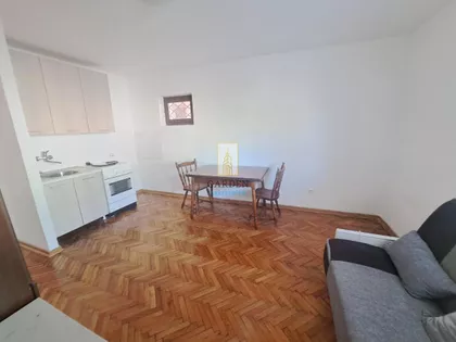 Višnjička Banja | 4zida.rs