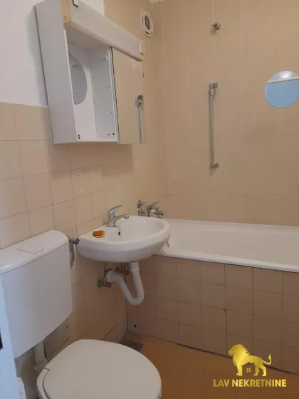 BULEVAR CARA LAZARA | 4zida.rs
