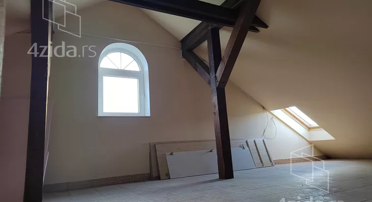 4-etažna kuća | 4zida