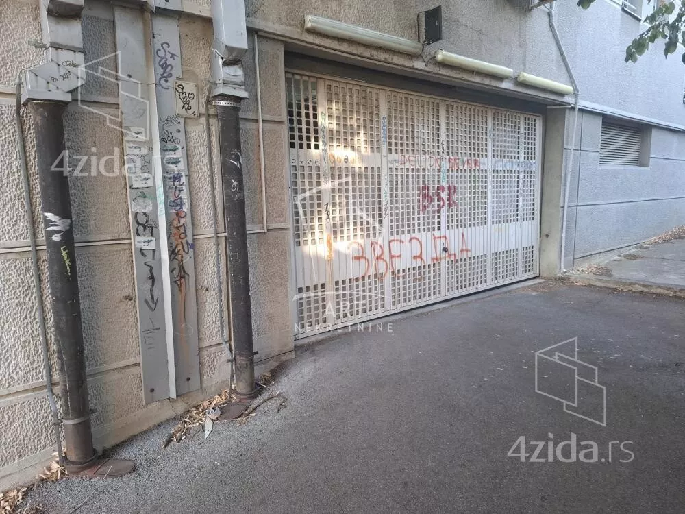 Garaža | 4zida