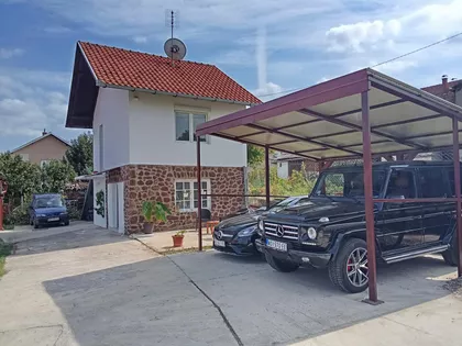 Čerević | 4zida.rs