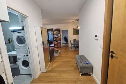 Ustanička | 4zida.rs