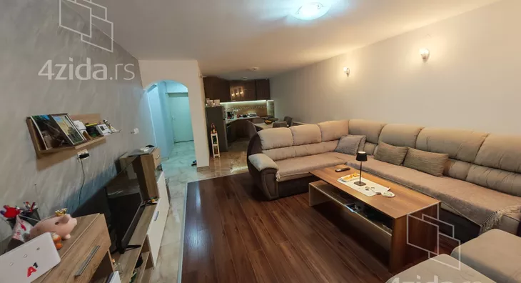 3-etažna kuća | 4zida