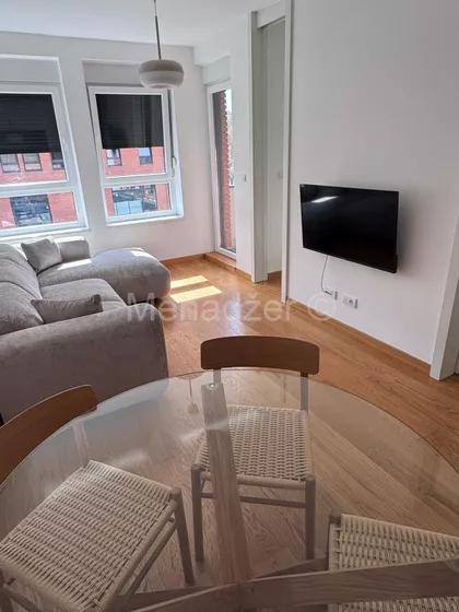 Uroša Martinovića | 4zida.rs