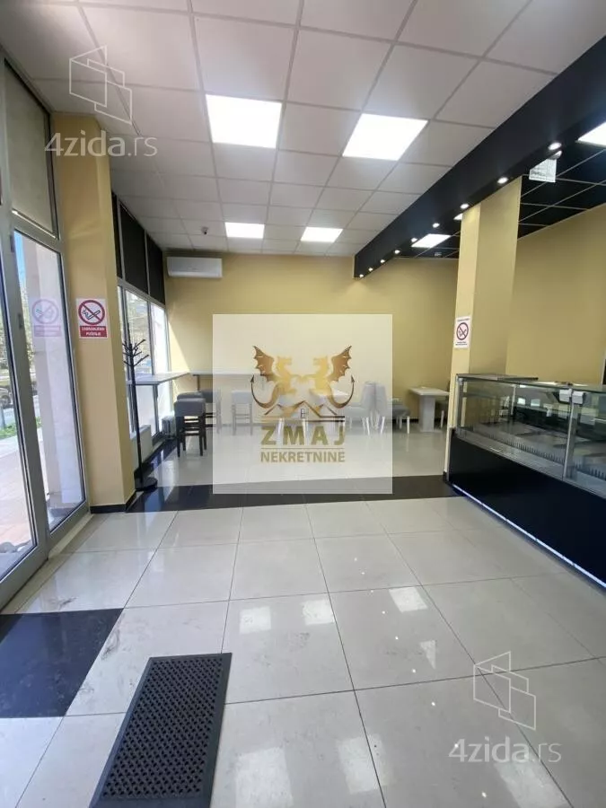 Poslovni prostor | 4zida