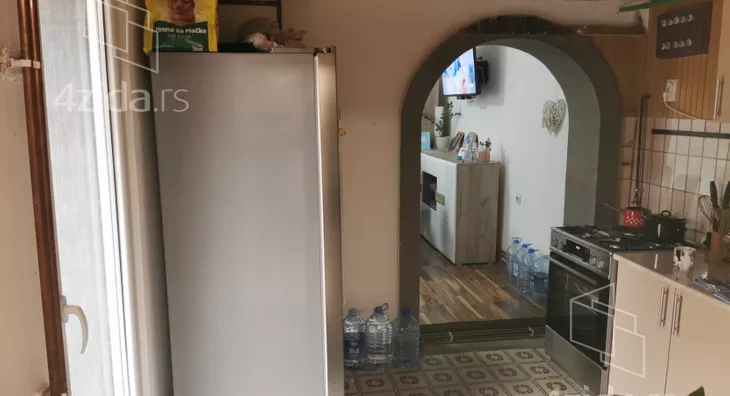 5-etažna kuća | 4zida