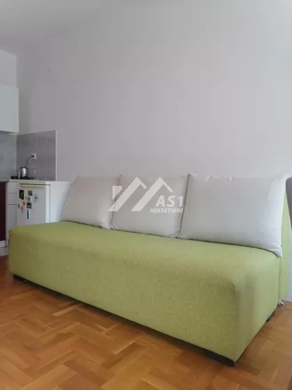 Janka Čmelika | 4zida.rs