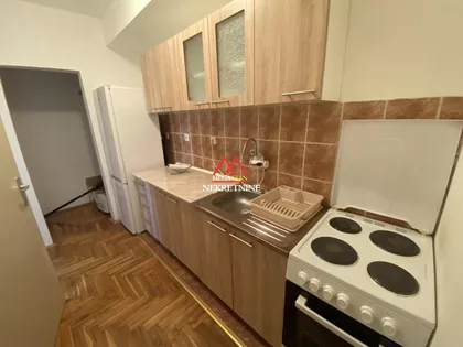 Bulevar Cara Lazara | 4zida.rs