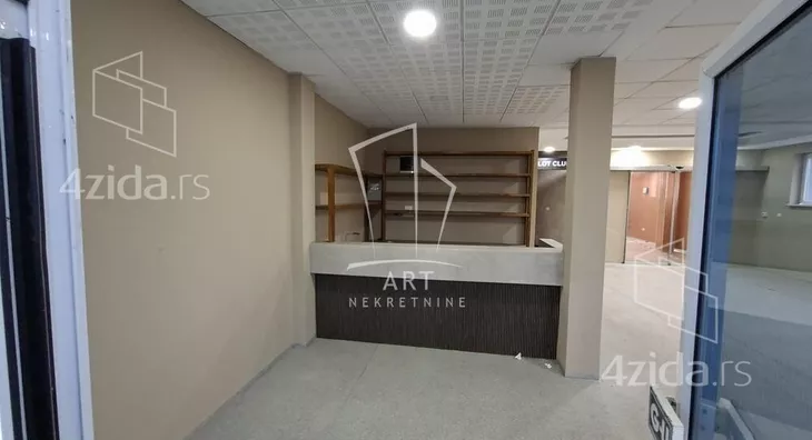 Poslovni prostor | 4zida