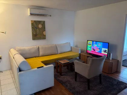 Surčin (mesto) | 4zida.rs