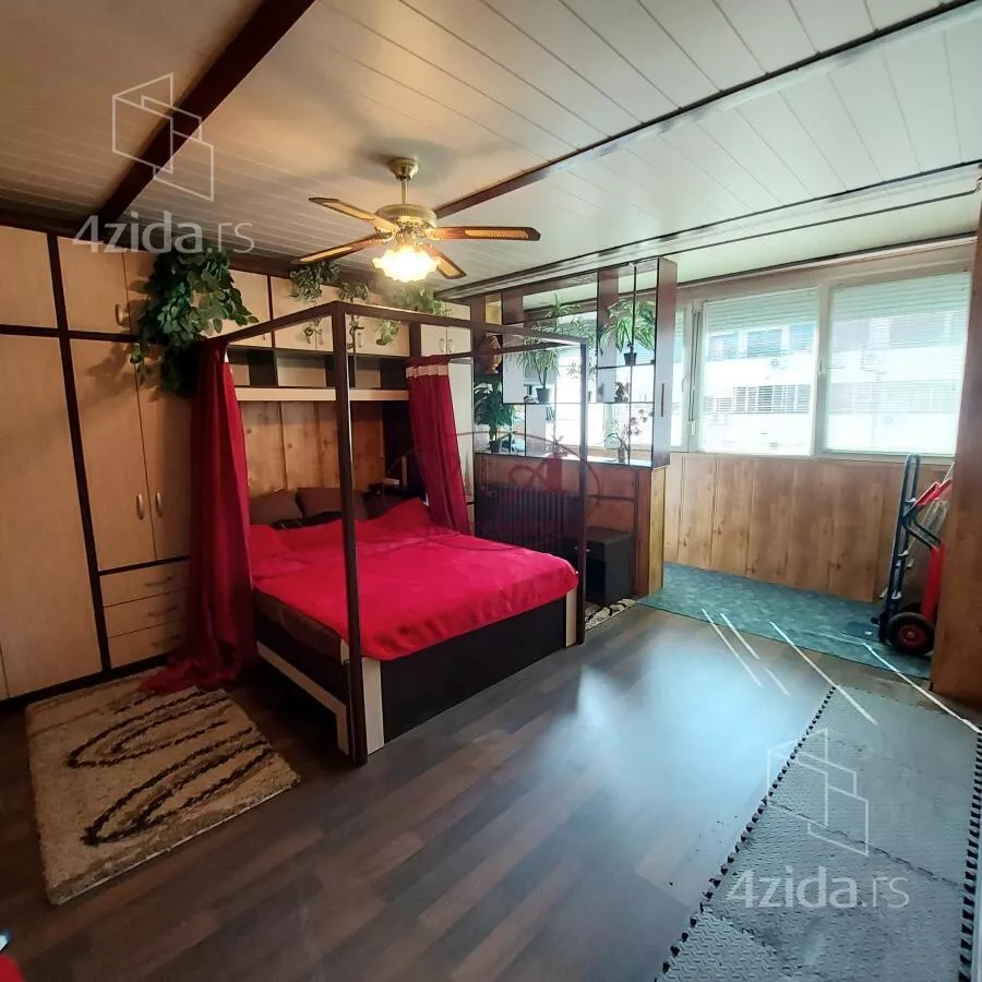 Dvoiposoban stan | 4zida