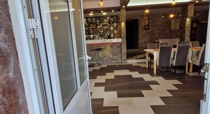 Ugostiteljski objekat | 4zida