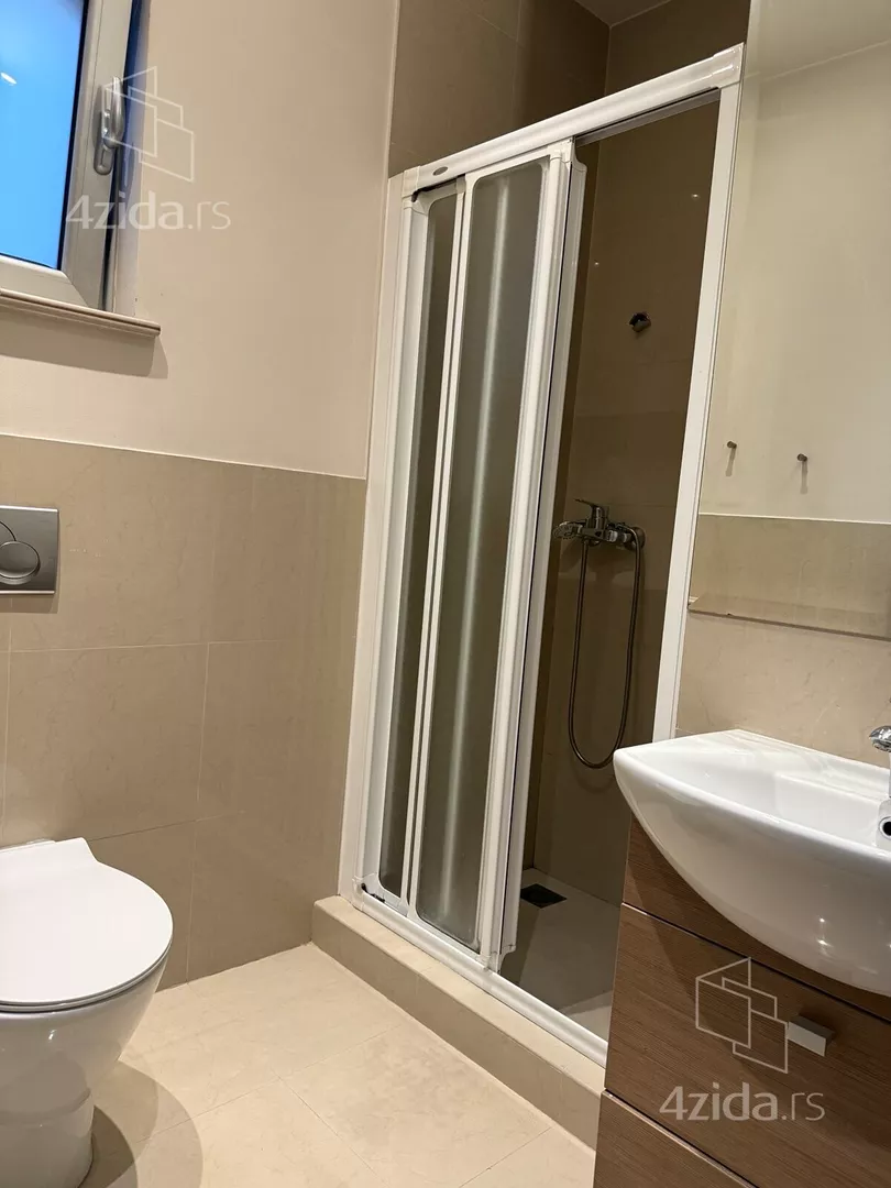 4-etažna kuća | 4zida