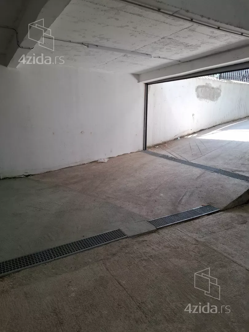 Garaža | 4zida