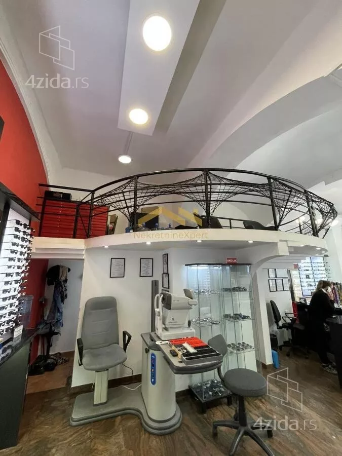 Lokal | 4zida