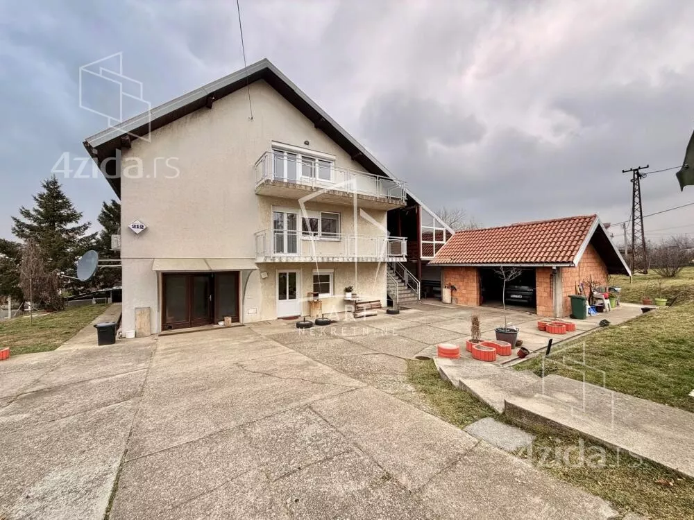 3-etažna kuća | 4zida