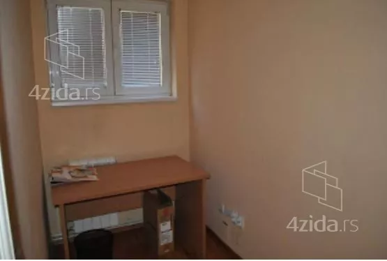 Četvoroiposoban stan | 4zida