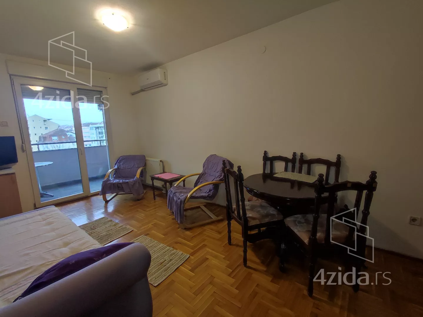 Jednoiposoban stan | 4zida