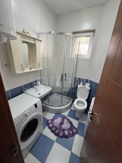 Kneževačka | 4zida.rs