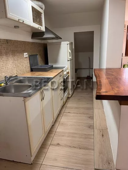 Darinke Radović | 4zida.rs