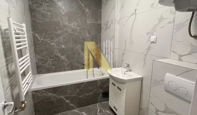 Šestosoban stan | 4zida