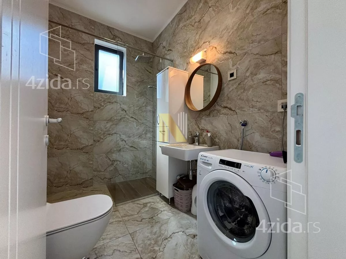 Petosoban stan | 4zida